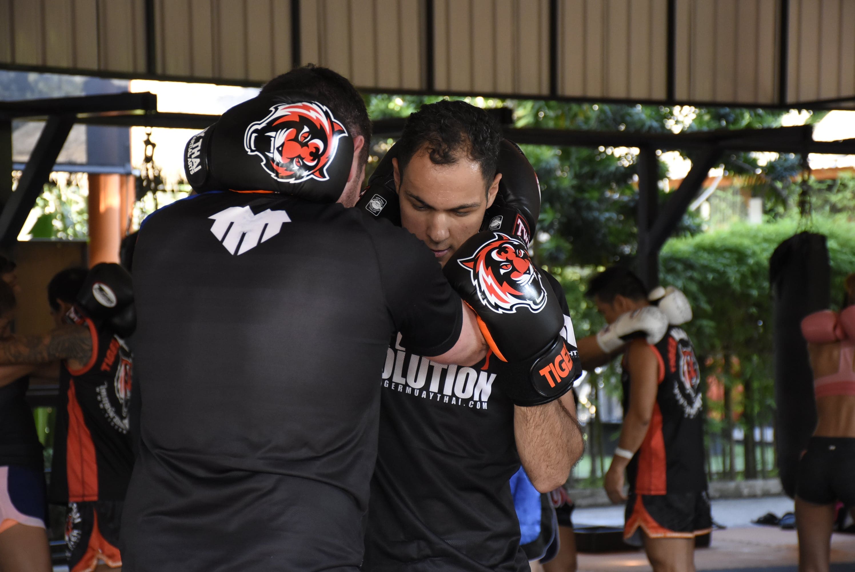 The difference between kickboxing and Muay Thai